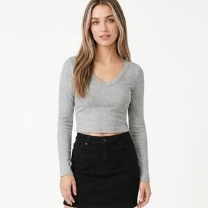 Wallflower Shirt Womens Medium Gray V Neck Long Sleeve Seamless Casual Top Tee